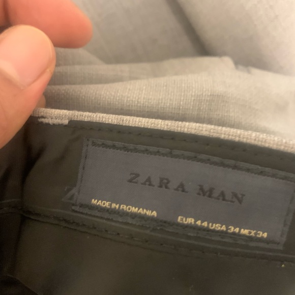Men’s suit and pants. Zara suit. Located in Toronto, can be delivered in GTA. - Picture 2 of 4